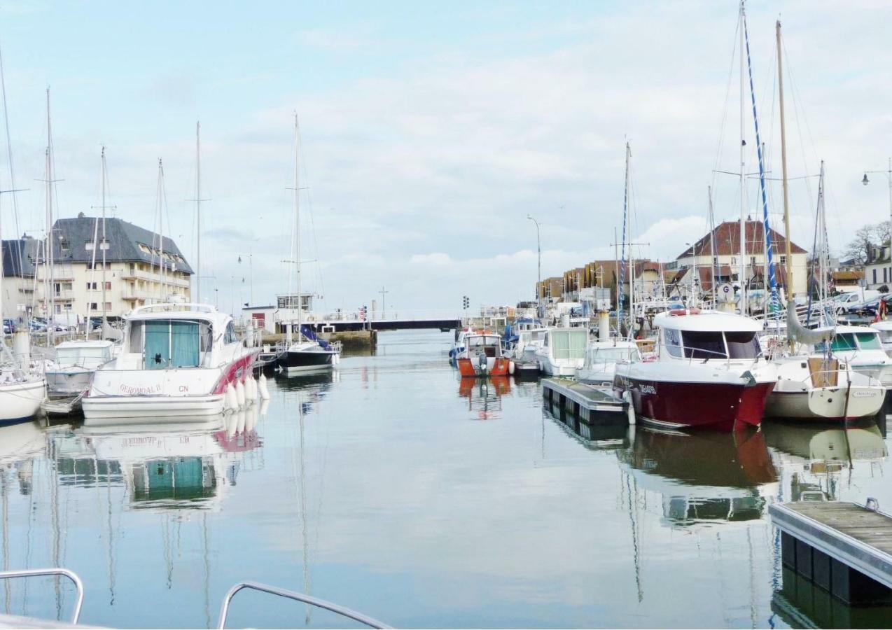 Cap Horn Ensoleille Face Port Appartement Courseulles-sur-Mer Buitenkant foto